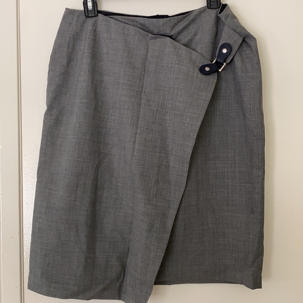 Lafayette 148 New York gray skirt